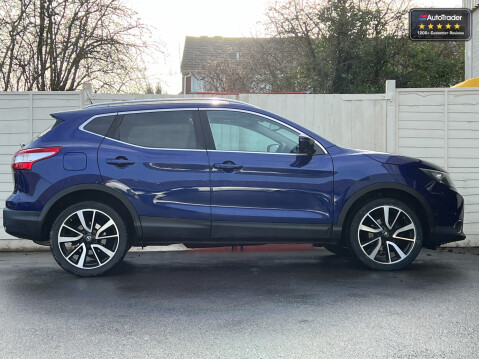 Nissan Qashqai 1.6 dCi Tekna SUV 5dr Diesel XTRON 2WD Euro 6 (s/s 4