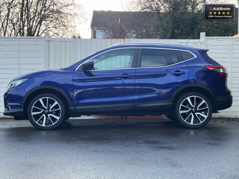 Nissan Qashqai 1.6 dCi Tekna SUV 5dr Diesel XTRON 2WD Euro 6 (s/s 8