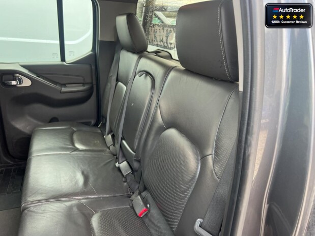 Nissan Navara Crew Cab AUTO 4X4 Dci Tekna Air Con Cruise Navigation NO VAT 9