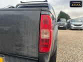 Nissan Navara Crew Cab AUTO 4X4 Dci Tekna Air Con Cruise Navigation NO VAT 18