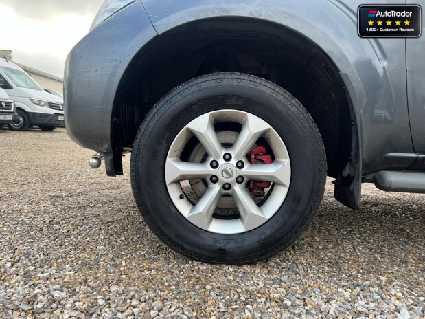 Nissan Navara Crew Cab AUTO 4X4 Dci Tekna Air Con Cruise Navigation NO VAT 21