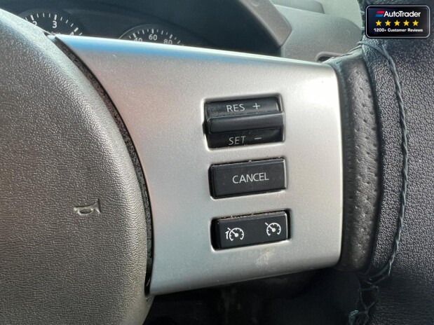 Nissan Navara Crew Cab AUTO 4X4 Dci Tekna Air Con Cruise Navigation NO VAT 30
