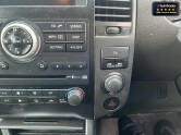 Nissan Navara Crew Cab AUTO 4X4 Dci Tekna Air Con Cruise Navigation NO VAT 35