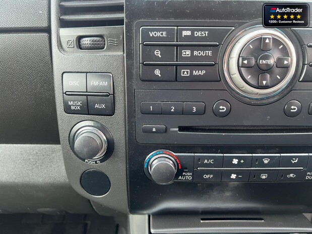 Nissan Navara Crew Cab AUTO 4X4 Dci Tekna Air Con Cruise Navigation NO VAT 38