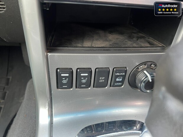 Nissan Navara Crew Cab AUTO 4X4 Dci Tekna Air Con Cruise Navigation NO VAT 39
