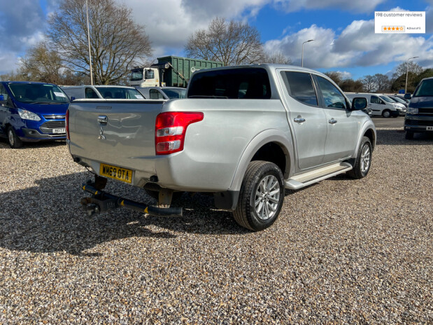 Mitsubishi L200 Crew Cab 4X4 4WD Titan Air Con Cruise EURO 6 NO VA 6