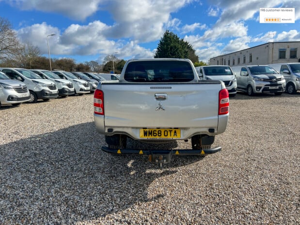 Mitsubishi L200 Crew Cab 4X4 4WD Titan Air Con Cruise EURO 6 NO VA 7