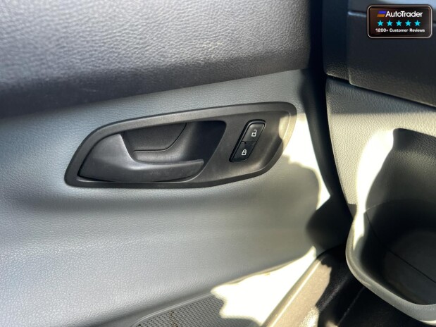 Ford Transit Custom SWB L1H1 Low Roof 290 Cruise Control EURO 6 NO VAT 41