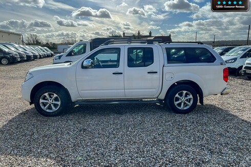 Nissan Navara Crew Cab 4X4 Dci Tekna Air Con Cruise Navigation NO VAT
