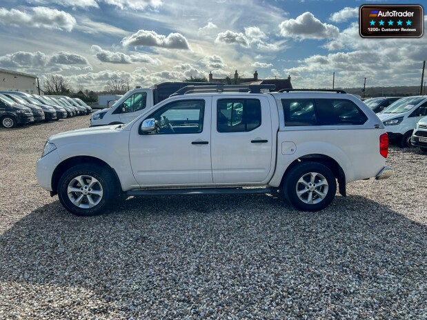 Nissan Navara Crew Cab 4X4 Dci Tekna Air Con Cruise Navigation NO VAT 1