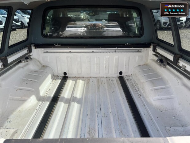 Nissan Navara Crew Cab 4X4 Dci Tekna Air Con Cruise Navigation NO VAT 8