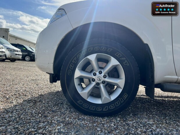 Nissan Navara Crew Cab 4X4 Dci Tekna Air Con Cruise Navigation NO VAT 21