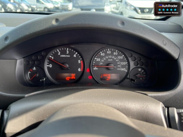 Nissan Navara Crew Cab 4X4 Dci Tekna Air Con Cruise Navigation NO VAT 27