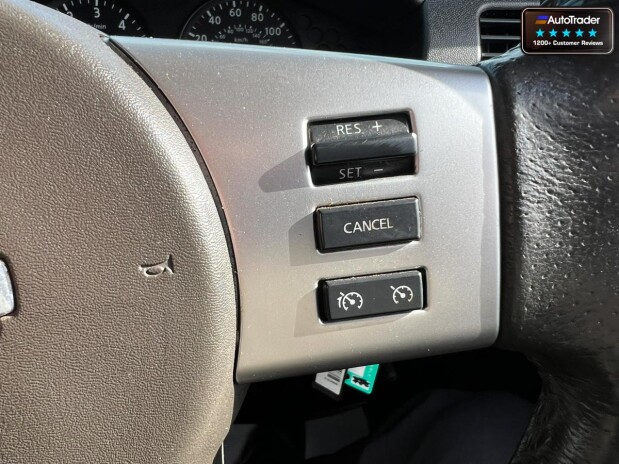 Nissan Navara Crew Cab 4X4 Dci Tekna Air Con Cruise Navigation NO VAT 32