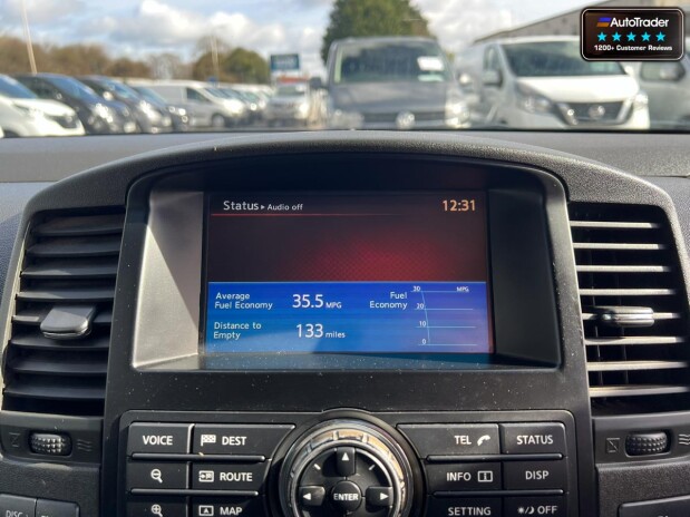 Nissan Navara Crew Cab 4X4 Dci Tekna Air Con Cruise Navigation NO VAT 35