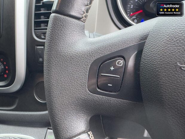 Renault Trafic (Sold) LWB L2H1 LL29 Sport Energy Air Con Sensors Cruise 9 Seats EURO 6 12