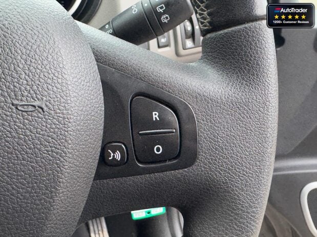 Renault Trafic (Sold) LWB L2H1 LL29 Sport Energy Air Con Sensors Cruise 9 Seats EURO 6 13