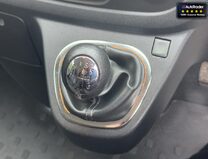 Renault Trafic (Sold) LWB L2H1 LL29 Sport Energy Air Con Sensors Cruise 9 Seats EURO 6 24