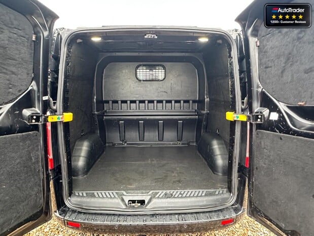Ford Transit Custom Crew Cab AUTO SWB L1H1 320 Sport Air Con Alloys Sensors EURO 6 12