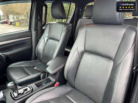 Toyota Hilux Crew Cab AUTO 4X4 Invincible X 4Wd D-4D Dcb 14