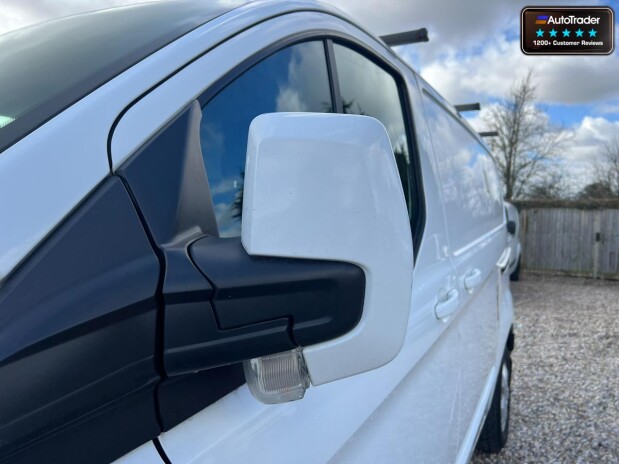 Ford Transit Custom SWB L1H1 290 Limited Air Con Alloys Sensors EURO 6 NO VAT 13