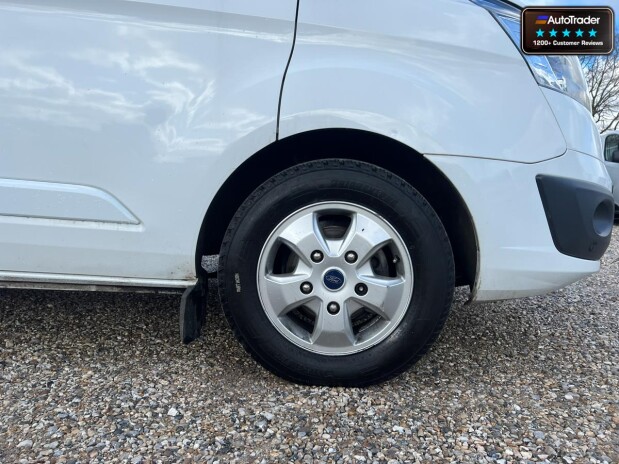 Ford Transit Custom SWB L1H1 290 Limited Air Con Alloys Sensors EURO 6 NO VAT 21