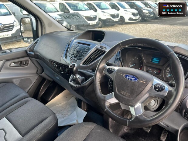 Ford Transit Custom SWB L1H1 290 Limited Air Con Alloys Sensors EURO 6 NO VAT 26