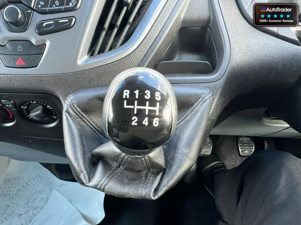 Ford Transit Custom SWB L1H1 290 Limited Air Con Alloys Sensors EURO 6 NO VAT 40