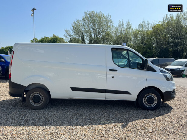 Ford Transit Custom LWB L2H1 Low Roof 300 Leader Ecoblue 130ps EURO 6 5