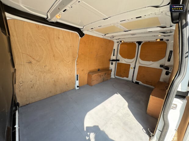 Ford Transit Custom LWB L2H1 Low Roof 300 Leader Ecoblue 130ps EURO 6 11