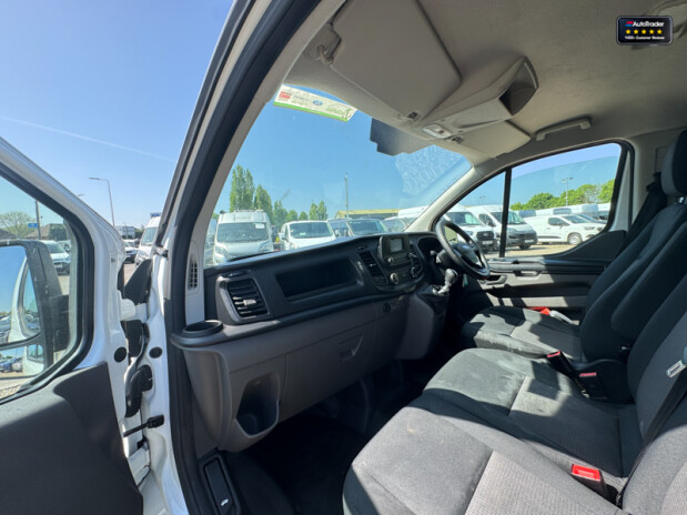 Ford Transit Custom LWB L2H1 Low Roof 300 Leader Ecoblue 130ps EURO 6 12