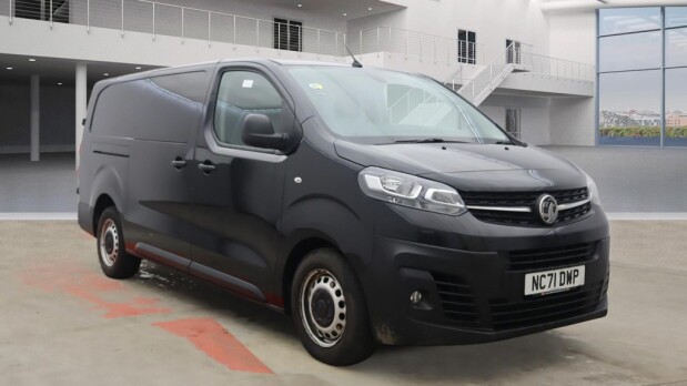 Vauxhall Vivaro Crew Cab LWB L2H1 F3100 Dynamic Air Con Sensors EURO 6 NO VAT 2