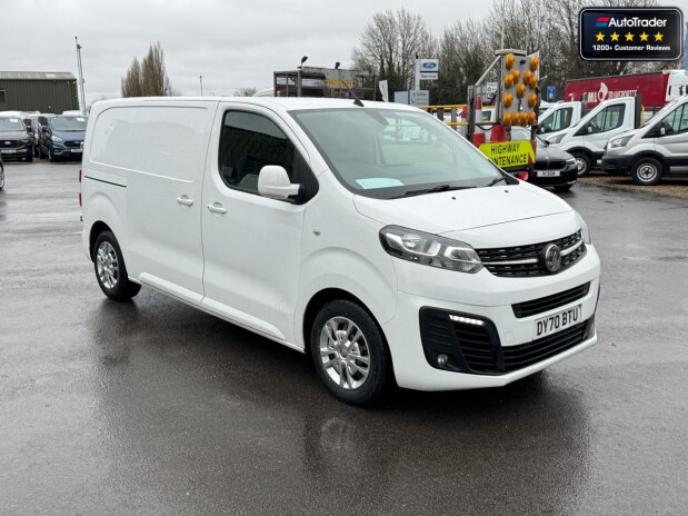 Vauxhall Vivaro SWB L1H1 [SOLD CM] Low Roof 2700 Sportive Air Con Sensors EURO 6 4