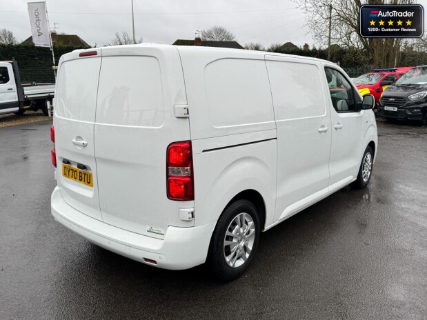 Vauxhall Vivaro SWB L1H1 [SOLD CM] Low Roof 2700 Sportive Air Con Sensors EURO 6 6