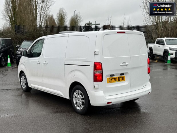 Vauxhall Vivaro SWB L1H1 [SOLD CM] Low Roof 2700 Sportive Air Con Sensors EURO 6 8