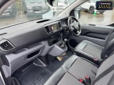Vauxhall Vivaro SWB L1H1 [SOLD CM] Low Roof 2700 Sportive Air Con Sensors EURO 6 9
