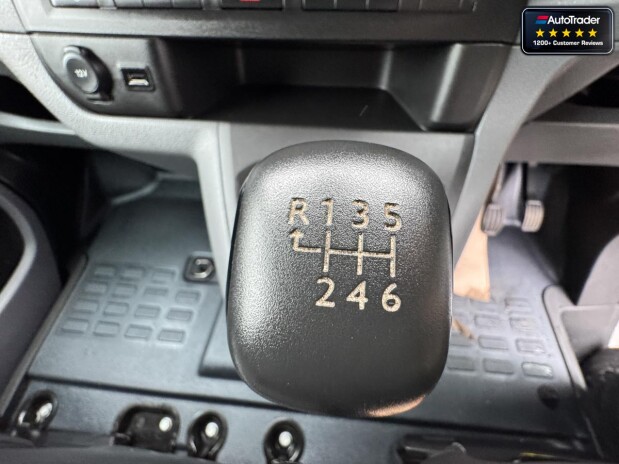 Vauxhall Vivaro SWB L1H1 [SOLD CM] Low Roof 2700 Sportive Air Con Sensors EURO 6 17