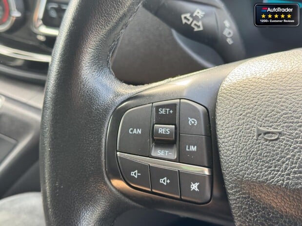 Ford Transit Custom Crew Cab AUTO LWB L2H1 320 Limited Cam Sensors Nav EURO 6 NO VAT 15