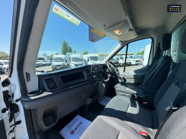 Ford Transit Luton XLWB L4 350 Leader Tail Lift EURO 6 19