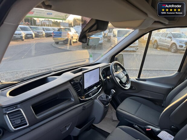Ford Transit LWB L3H2 Medium Roof 350 Limited Alloys Air Con Cruise EURO 6 9