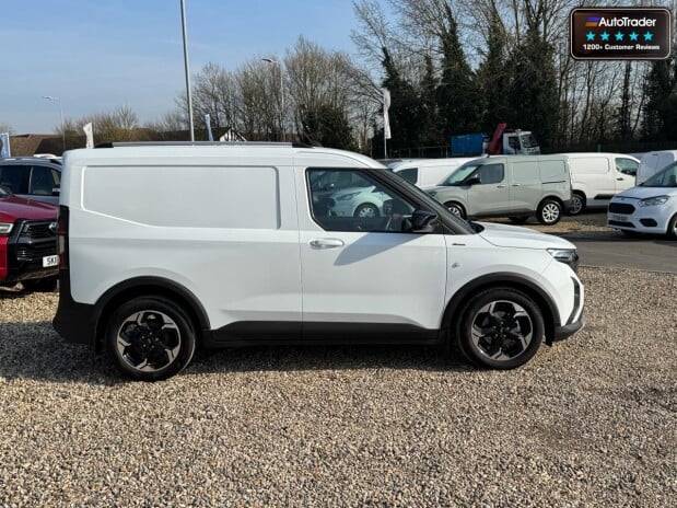 Ford Transit Courier NEW SHAPE Transit Courier 100ps Active Alloys Air Carplay EC EURO 6 NO VAT 5