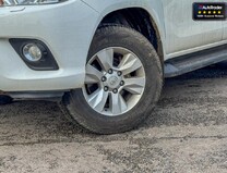 Toyota Hilux Crew Cab (SOLDauction) AUTO 4X4 Icon 4Wd Air Con Cruise Nav EURO 2