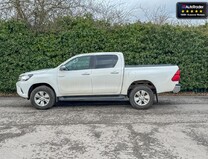 Toyota Hilux Crew Cab (SOLDauction) AUTO 4X4 Icon 4Wd Air Con Cruise Nav EURO 6