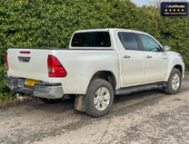 Toyota Hilux Crew Cab (SOLDauction) AUTO 4X4 Icon 4Wd Air Con Cruise Nav EURO 4