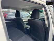 Toyota Hilux Crew Cab (SOLDauction) AUTO 4X4 Icon 4Wd Air Con Cruise Nav EURO 14