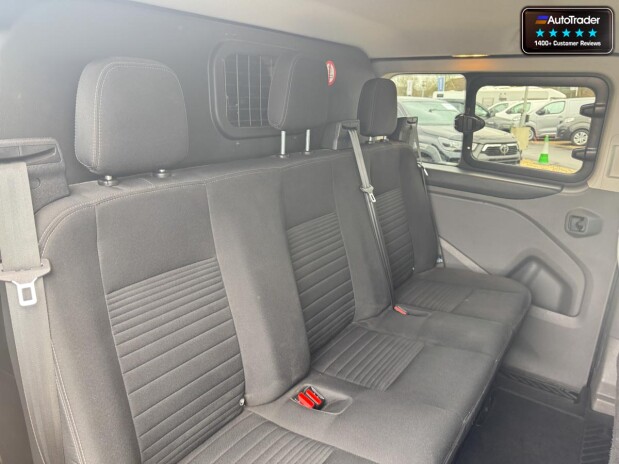 Ford Transit Custom Crew Cab AUTO SWB L1H1 320 Limited Air Con Cam Nav Sensors EURO 6 13