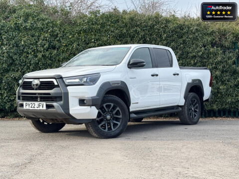 Toyota Hilux Crew Cab AUTO 4X4 Invincible X 4Wd Camera Nav EURO 6 NO VAT 1