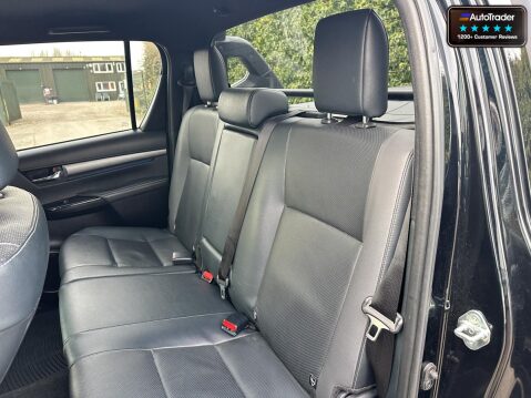 Toyota Hilux Crew Cab AUTO 4X4 Invincible X 4Wd Cam Nav EURO 6 NO VAT 16