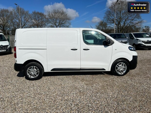 Vauxhall Vivaro SWB L1H1 2900 Dynamic EURO 6 NO VAT 5