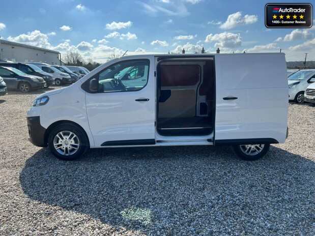 Vauxhall Vivaro SWB L1H1 2900 Dynamic EURO 6 NO VAT 10